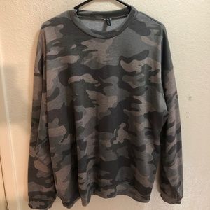 Onzie Crew Neck Long Sleeve Camo Size One Size